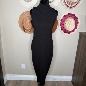 Black Sleeveless Knit Dress